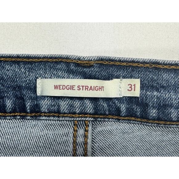 Levi's Women's Wedgie Straight Leg Button Fly Blue Denim Jeans - Size 31x28 - Picture 5 of 8